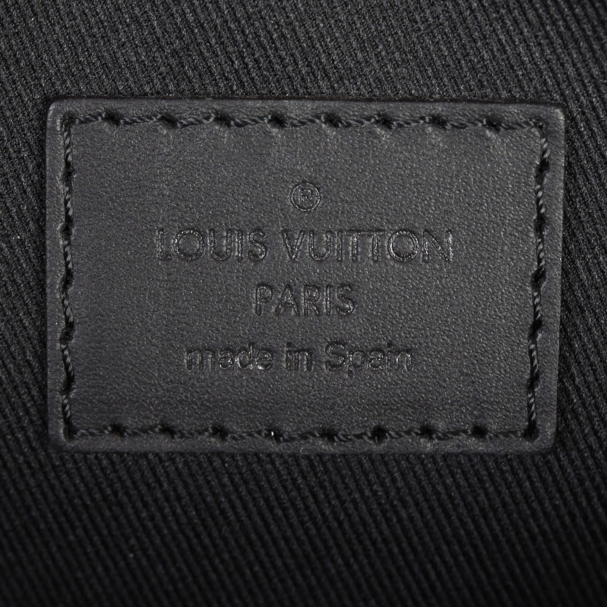 Louis Vuitton District PM Messenger Damier Infini interior Stamp