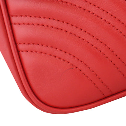 Gucci GG Marmont Small Matelasse Shoulder Bag Pen mark