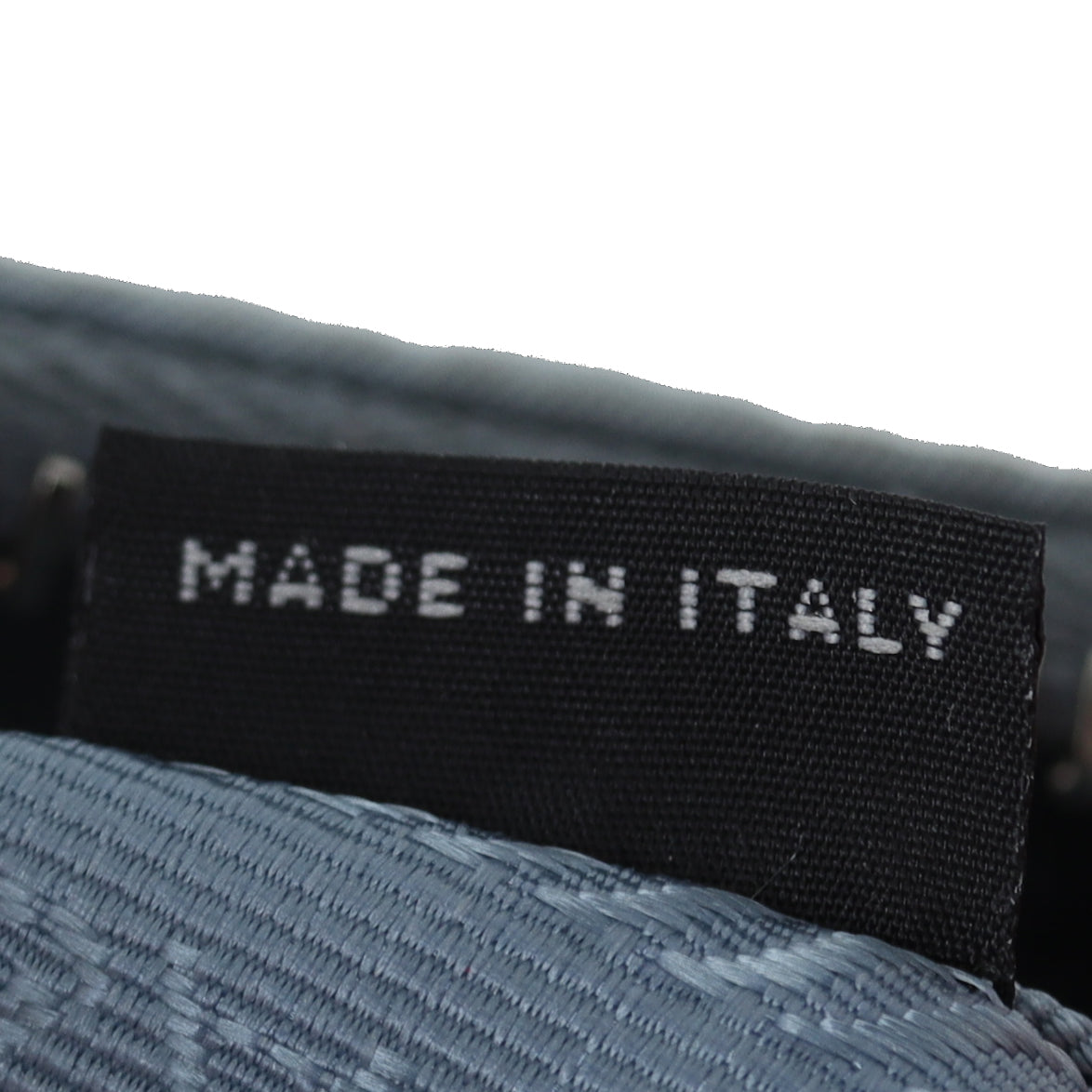 Prada Re-Edition 2005 Tessuto Shoulder Bag