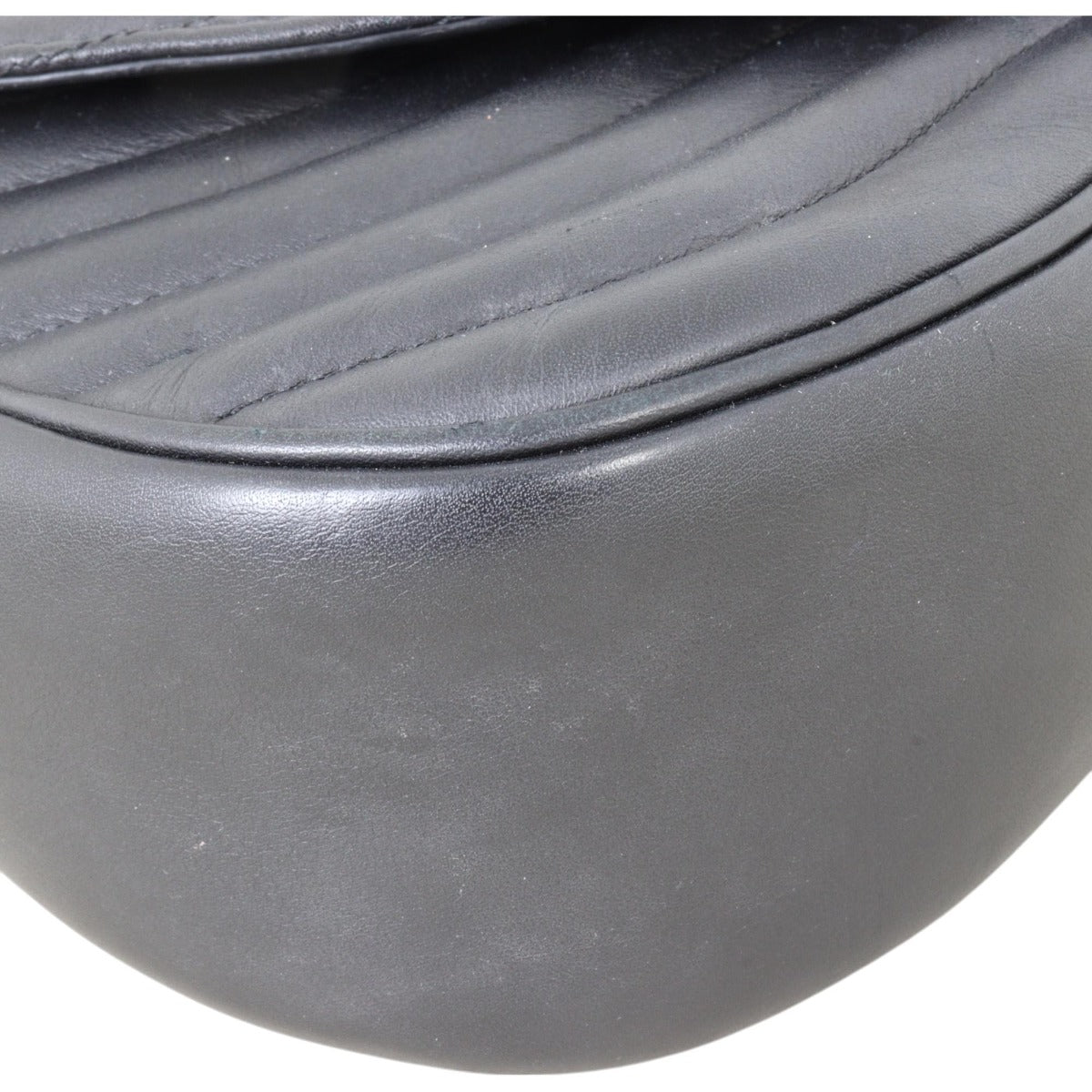 Louis Vuitton New Wave MM Chain Bag