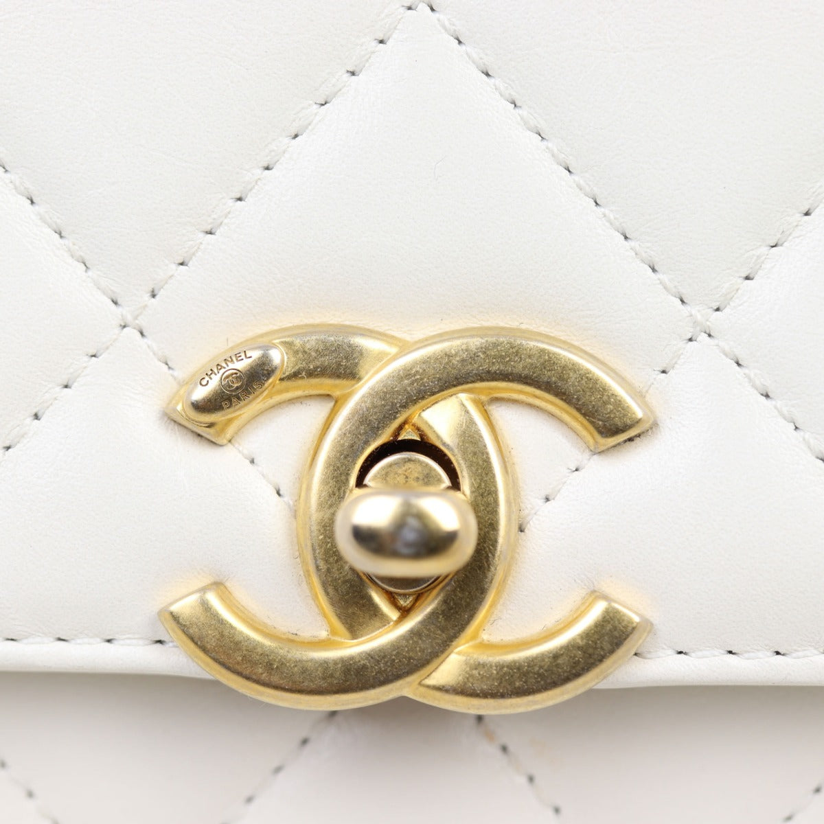 Chanel 21A Perfect Fit Mini Flap Bag