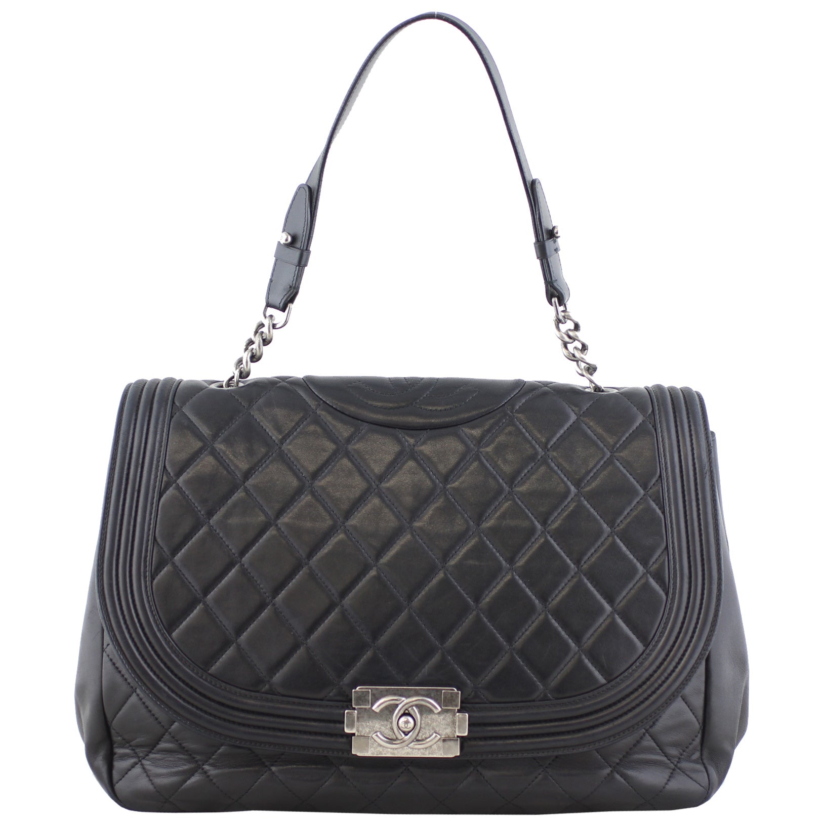 Chanel Antik Boy Large front