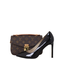 Louis Vuitton Pochette Metis East West Monogram