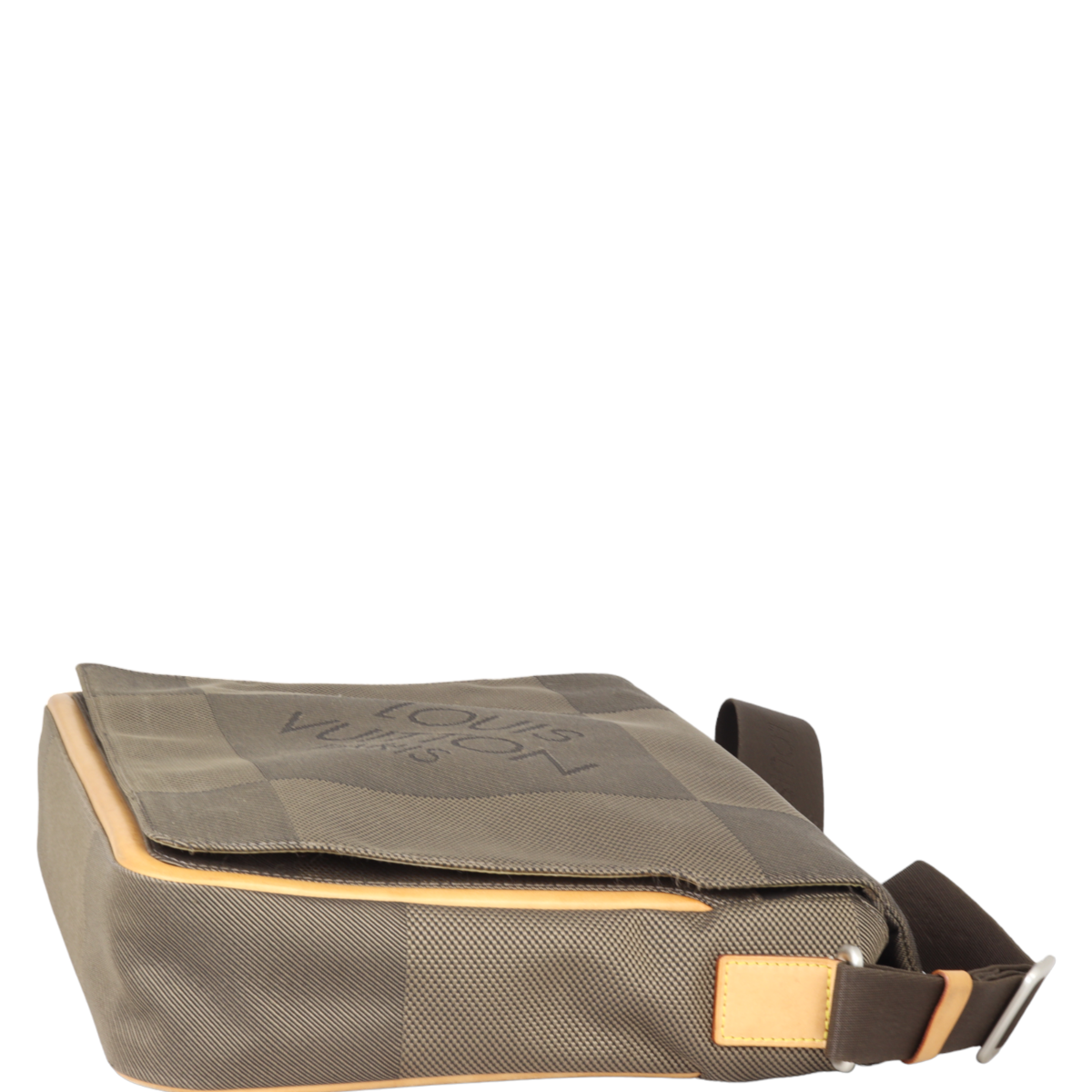Louis Vuitton Terre Messenger Damier Geant