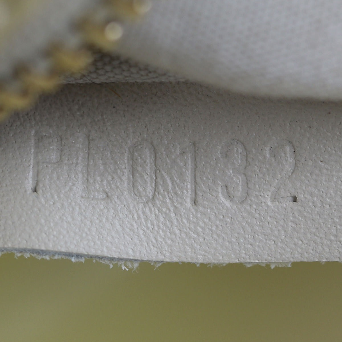 Louis Vuitton SoBe Clutch Vernis Date Code