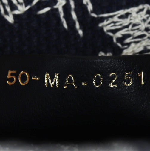 Dior Book Tote Medium Toile de Jouy Reverse Date Code