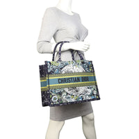 Dior Book Tote Medium Constellation