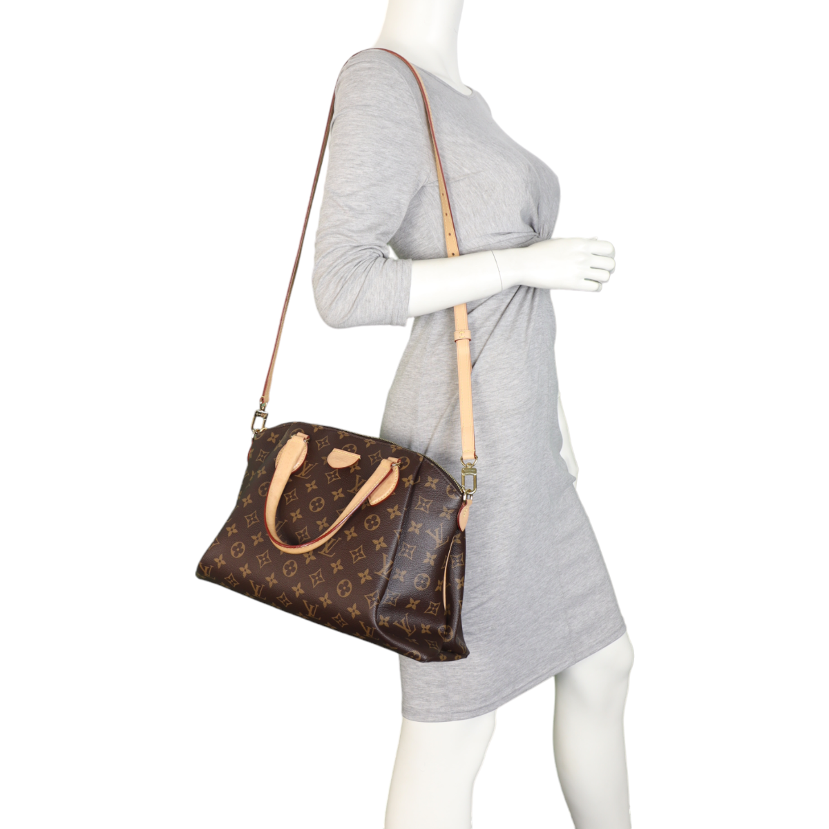 Louis Vuitton Rivoli MM Monogram