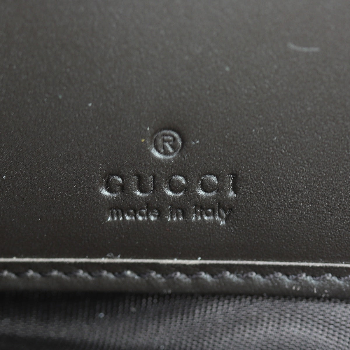 Gucci GG Supreme Bee Zip Around Wallet Interior Stamp