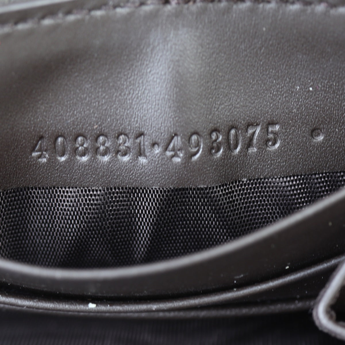 Gucci GG Supreme Bee Zip Around Wallet Date Code