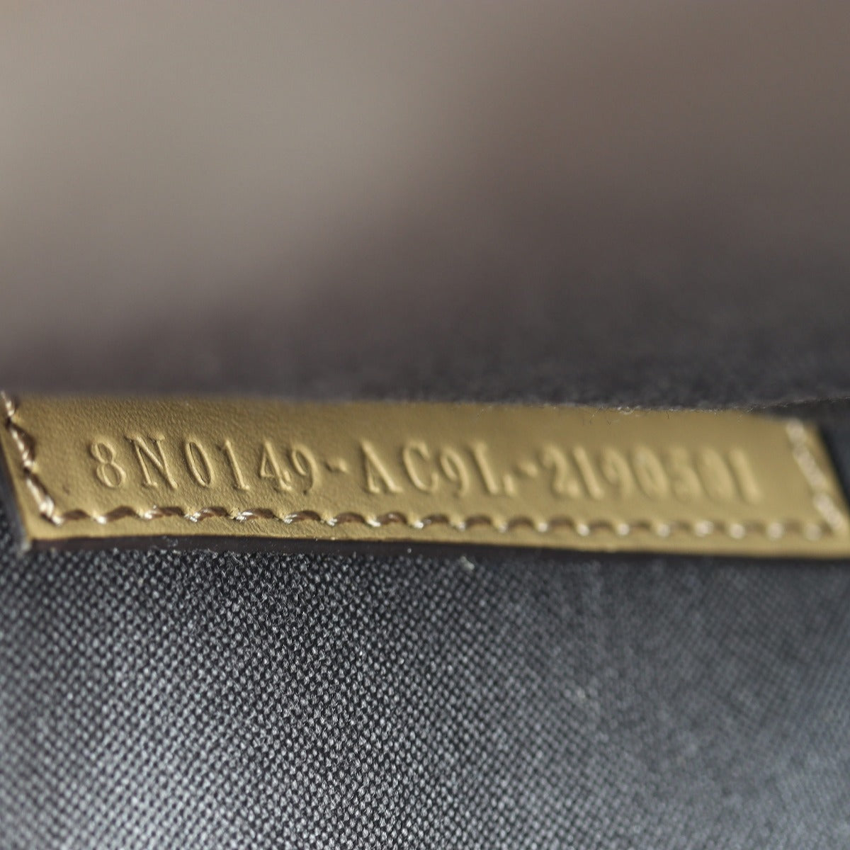 Fendi Flat Pouch Medium Date Code