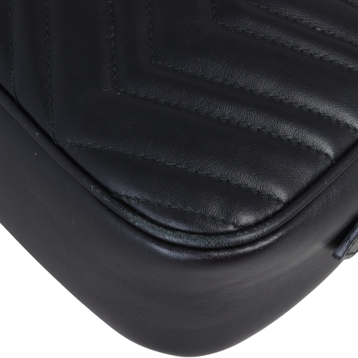 Gucci GG Marmont Small Camera Bag