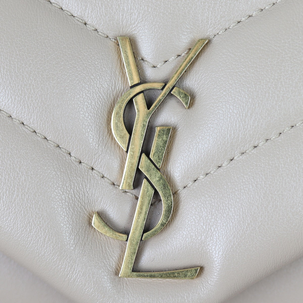 Saint Laurent Toy Loulou Hardware