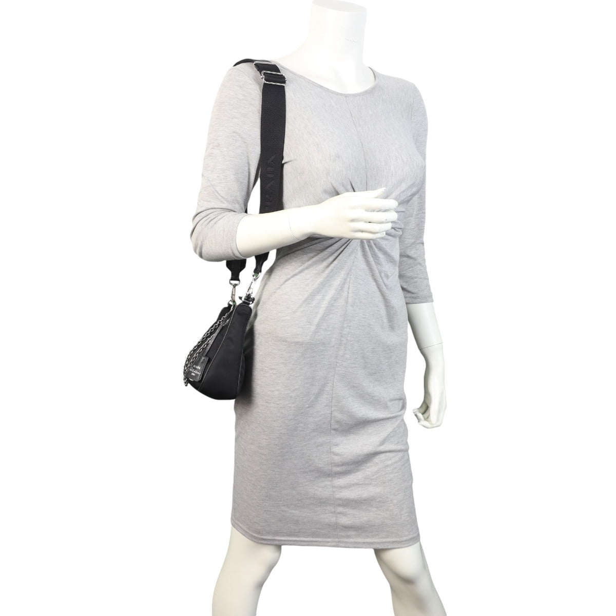 Prada Re-Edition 2005 Tessuto Shoulder Bag