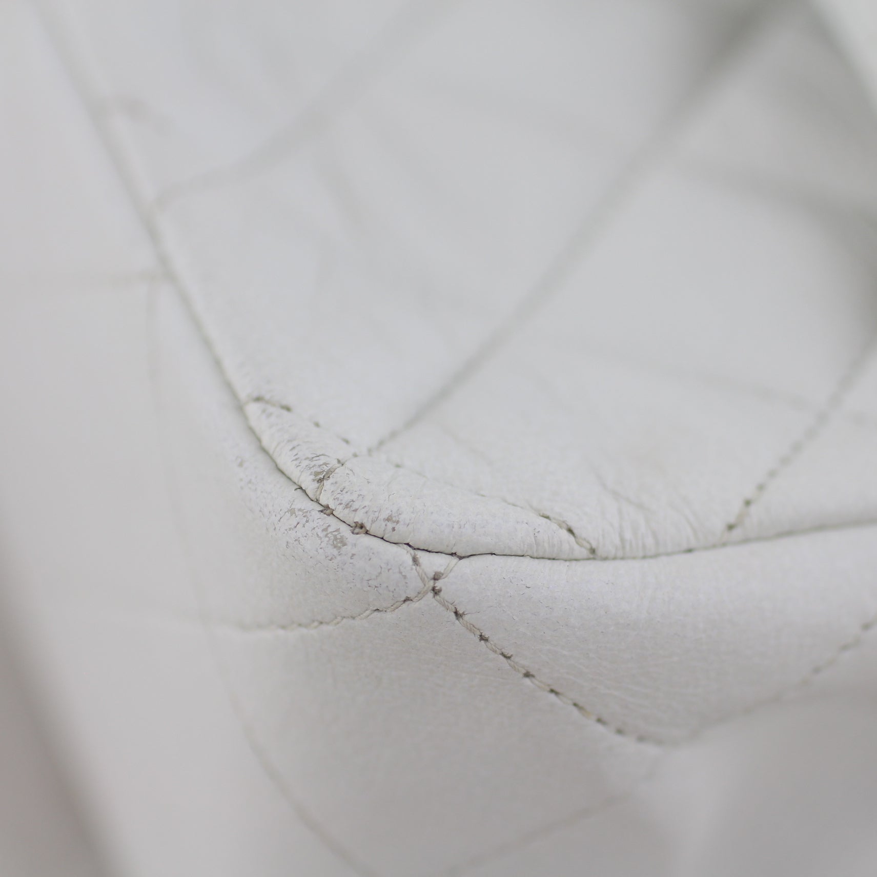 Chanel Vintage Classic Double Flap Medium Corner Wear