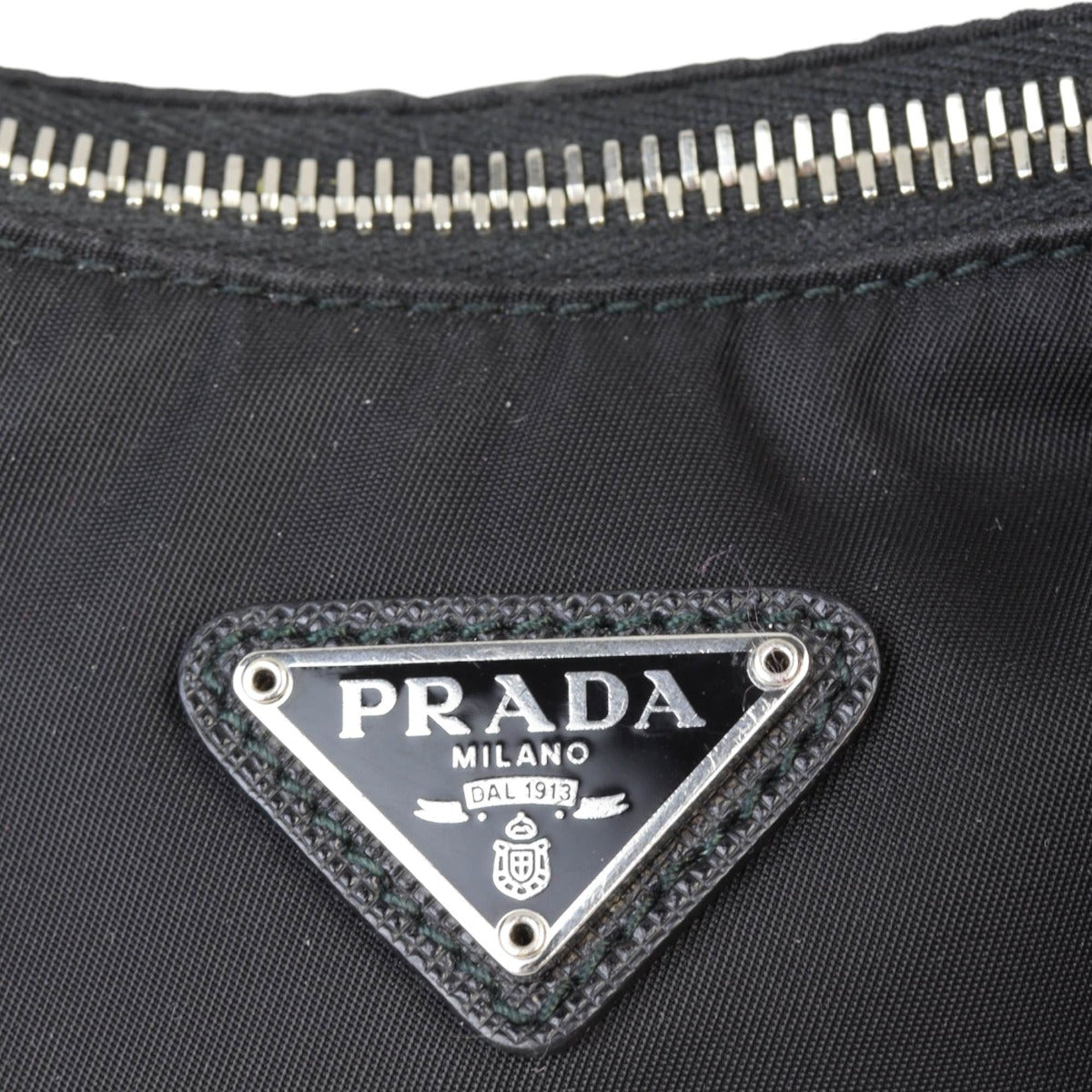Prada Re-Edition 2005 Tessuto Shoulder Bag