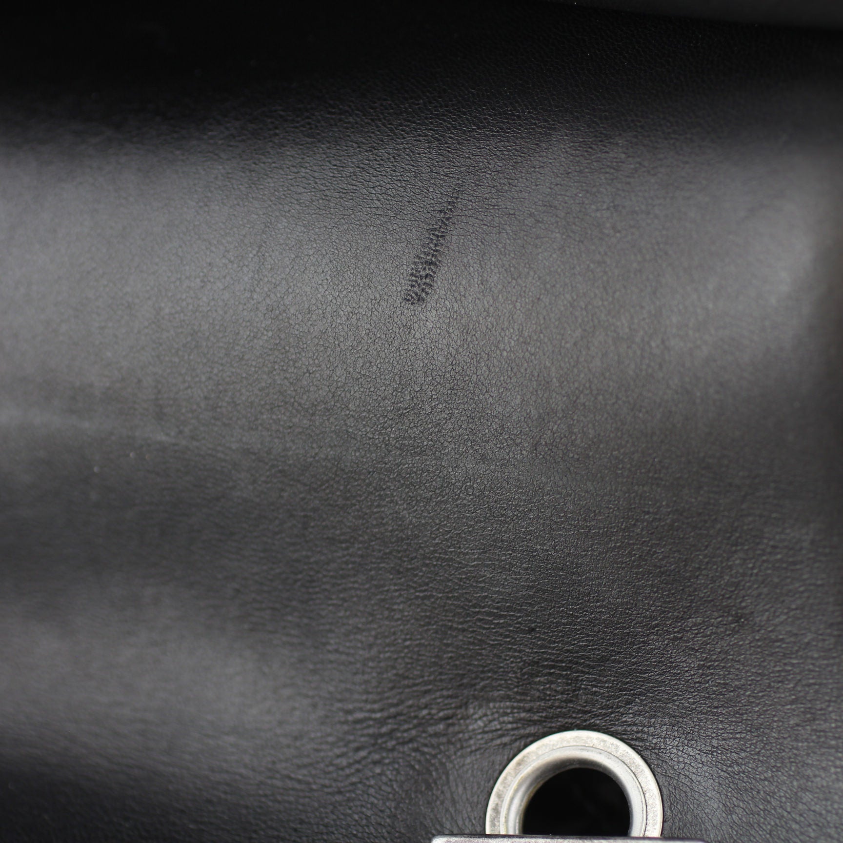 Chanel Antik Boy Large scratch