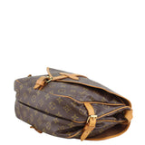 Louis Vuitton Saumur 30 corner