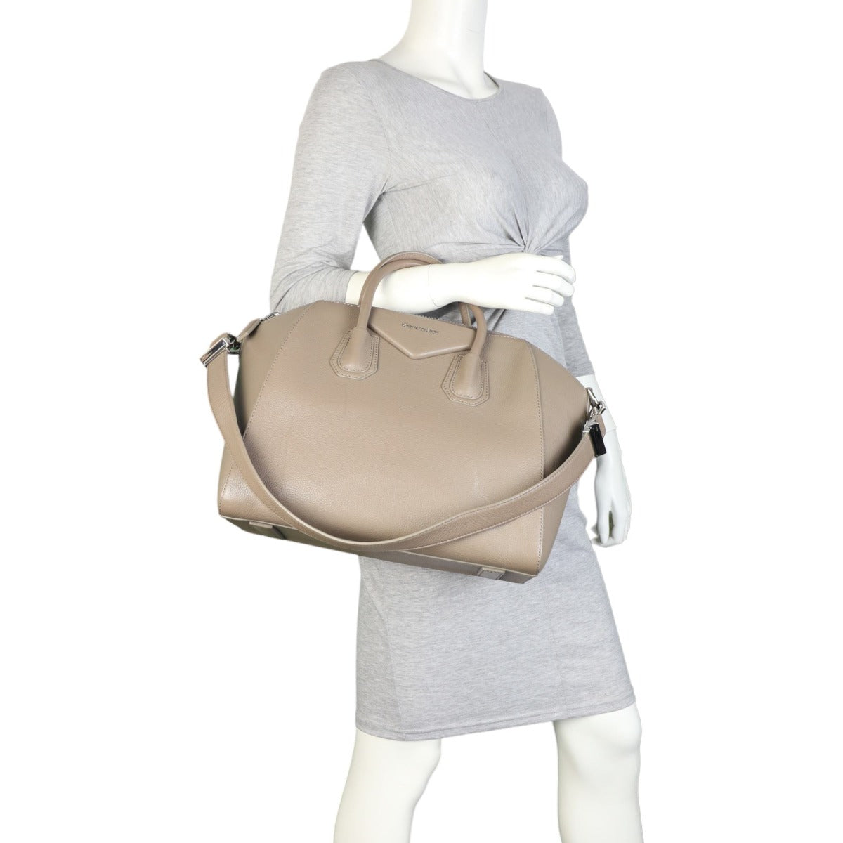 Givenchy Antigona Medium