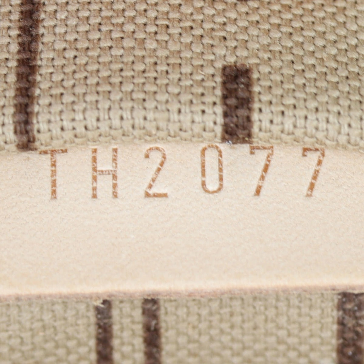 Louis Vuitton Neverfull PM Monogram Date Code