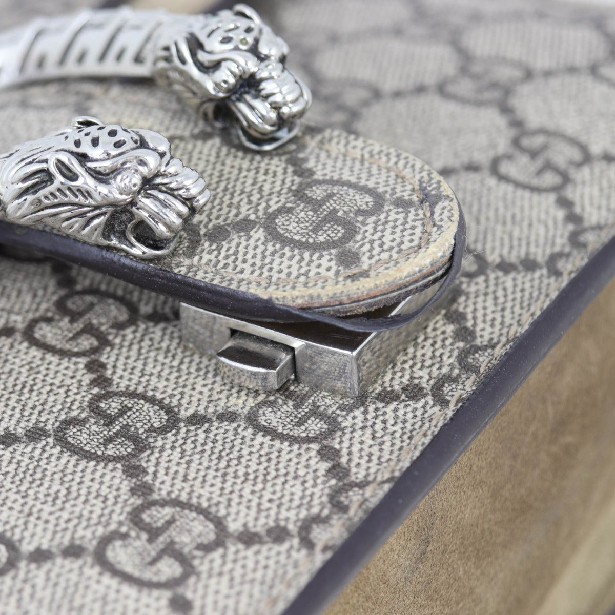 Gucci Dionysus GG Supreme Mini Shoulder Bag