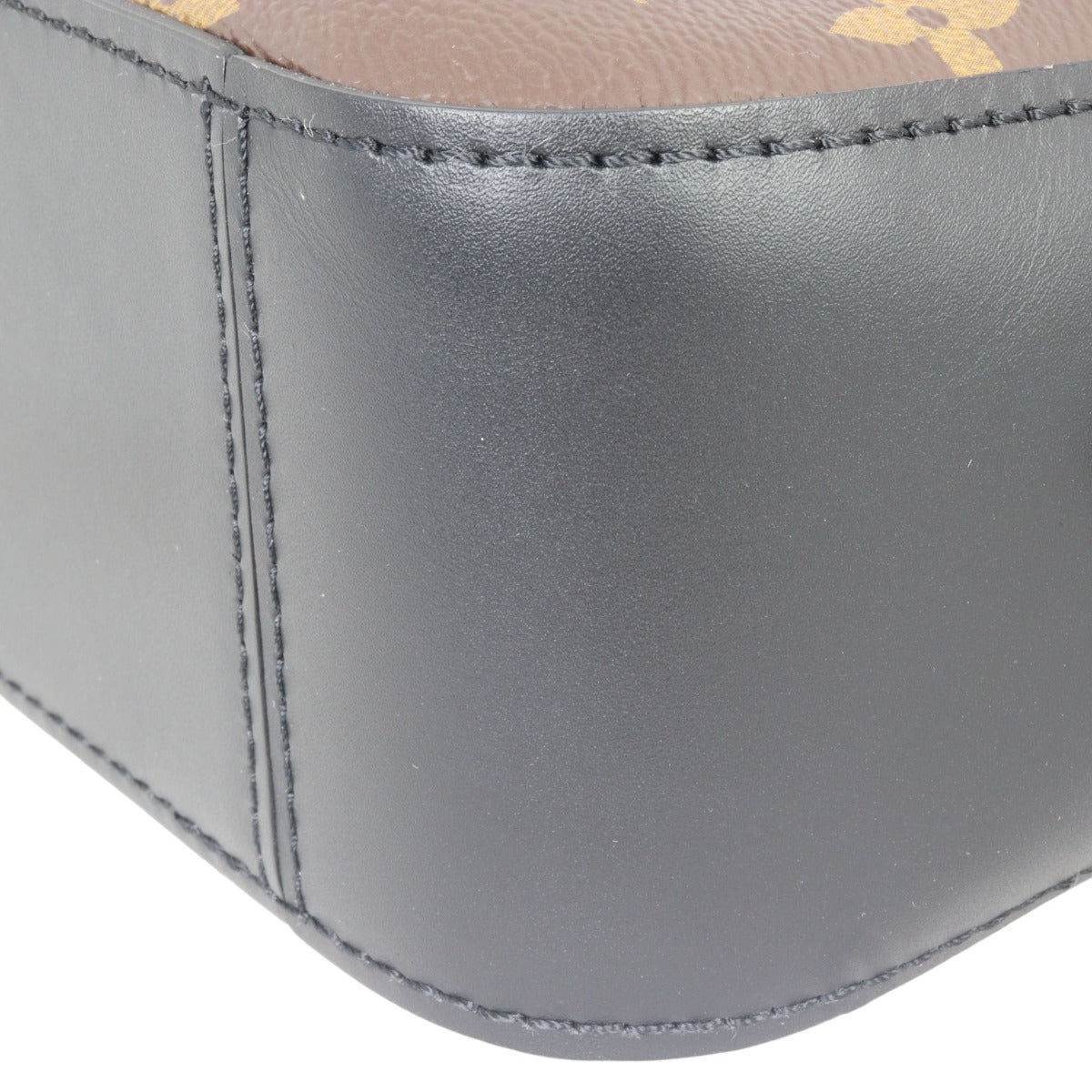 Louis Vuitton Saintonge Monogram Noir