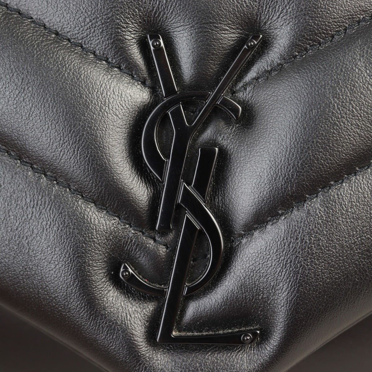 Saint Laurent Loulou Small