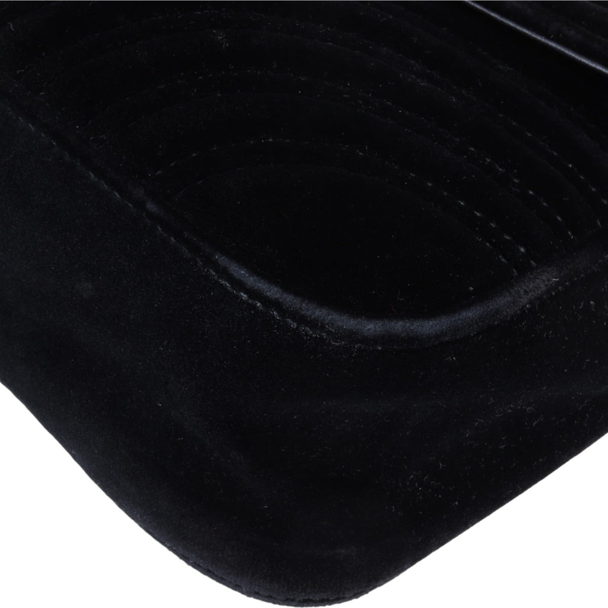 Gucci GG Marmont Velvet Small Shoulder Bag
