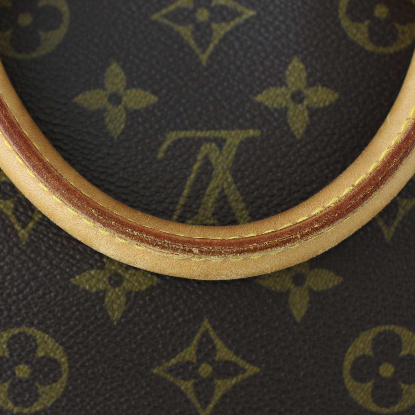 Louis Vuitton Speedy 40 Monogram wear