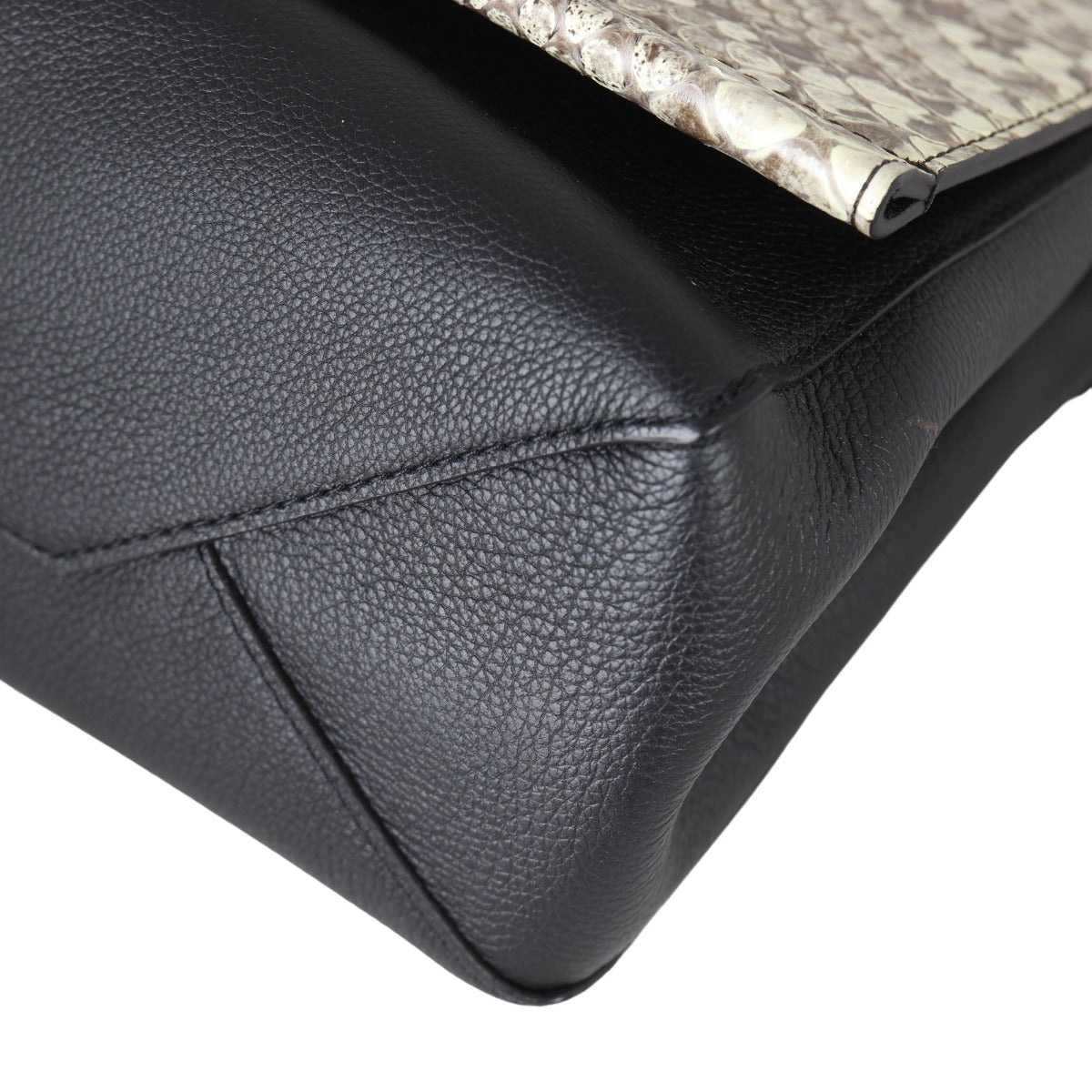 Louis Vuitton Lockme II Python