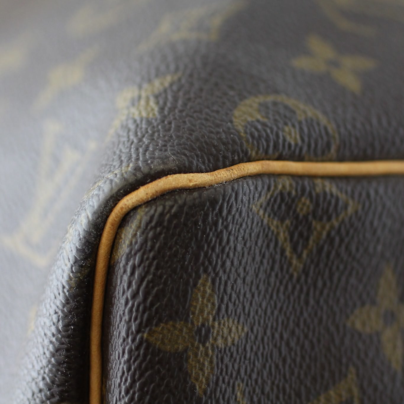 Louis Vuitton Keepall Bandoulière 55 Monogram wear