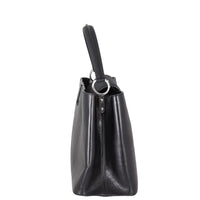 Louis Vuitton Capucines MM