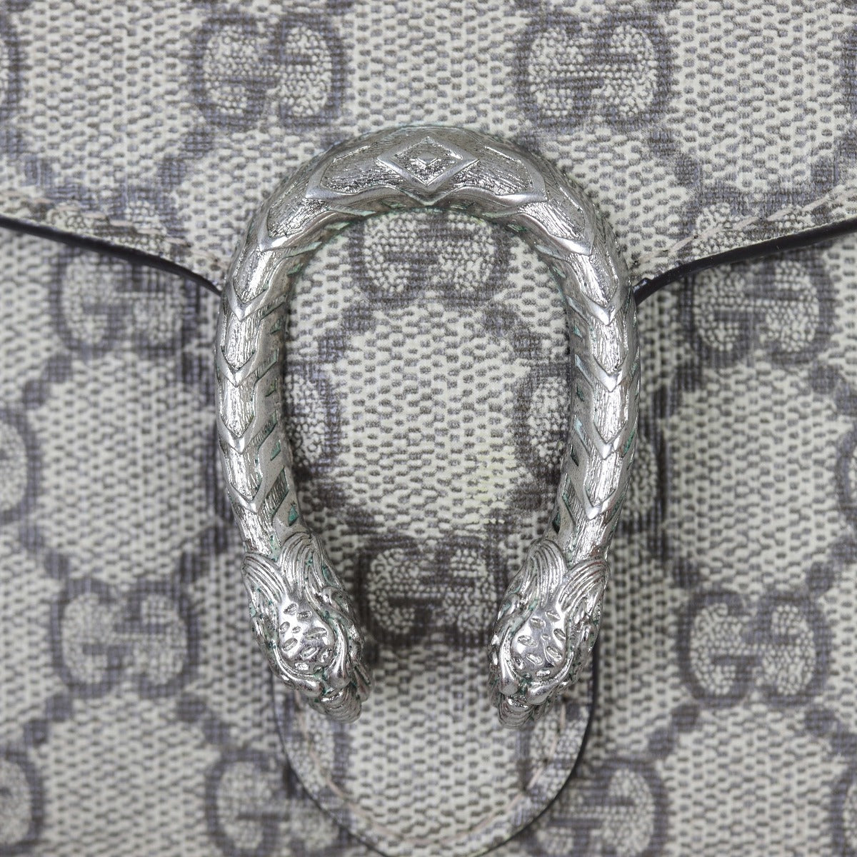 Gucci Dionysus GG Supreme Chain Wallet Hardware