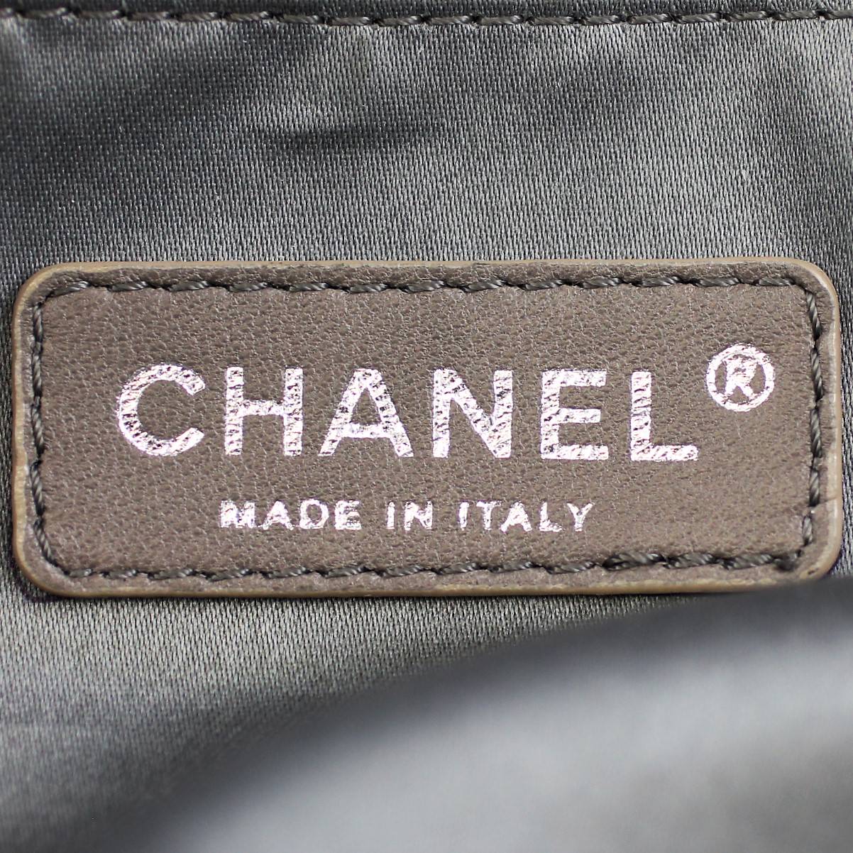 Chanel East West Sharpei Tote stamp