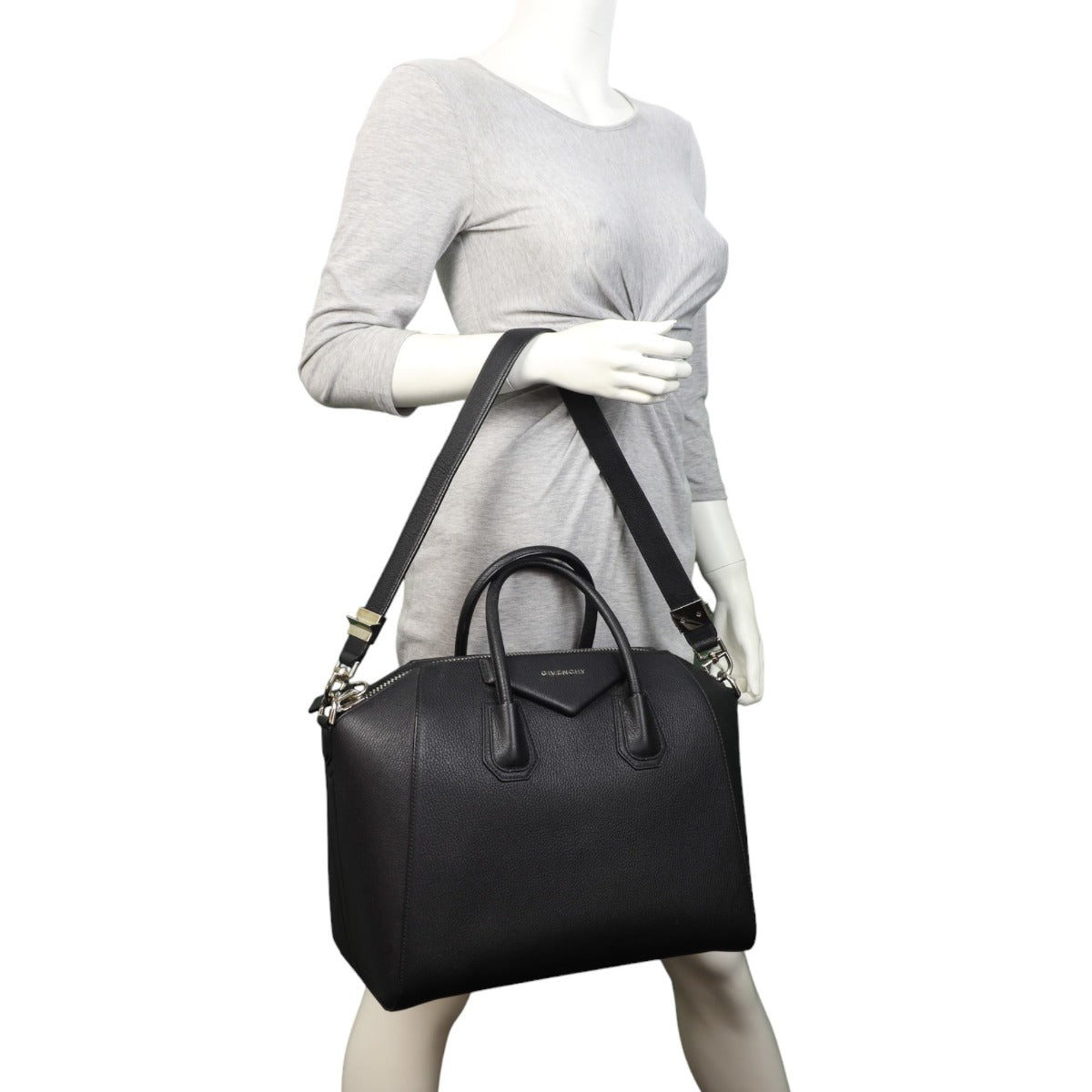 Givenchy Antigona Medium