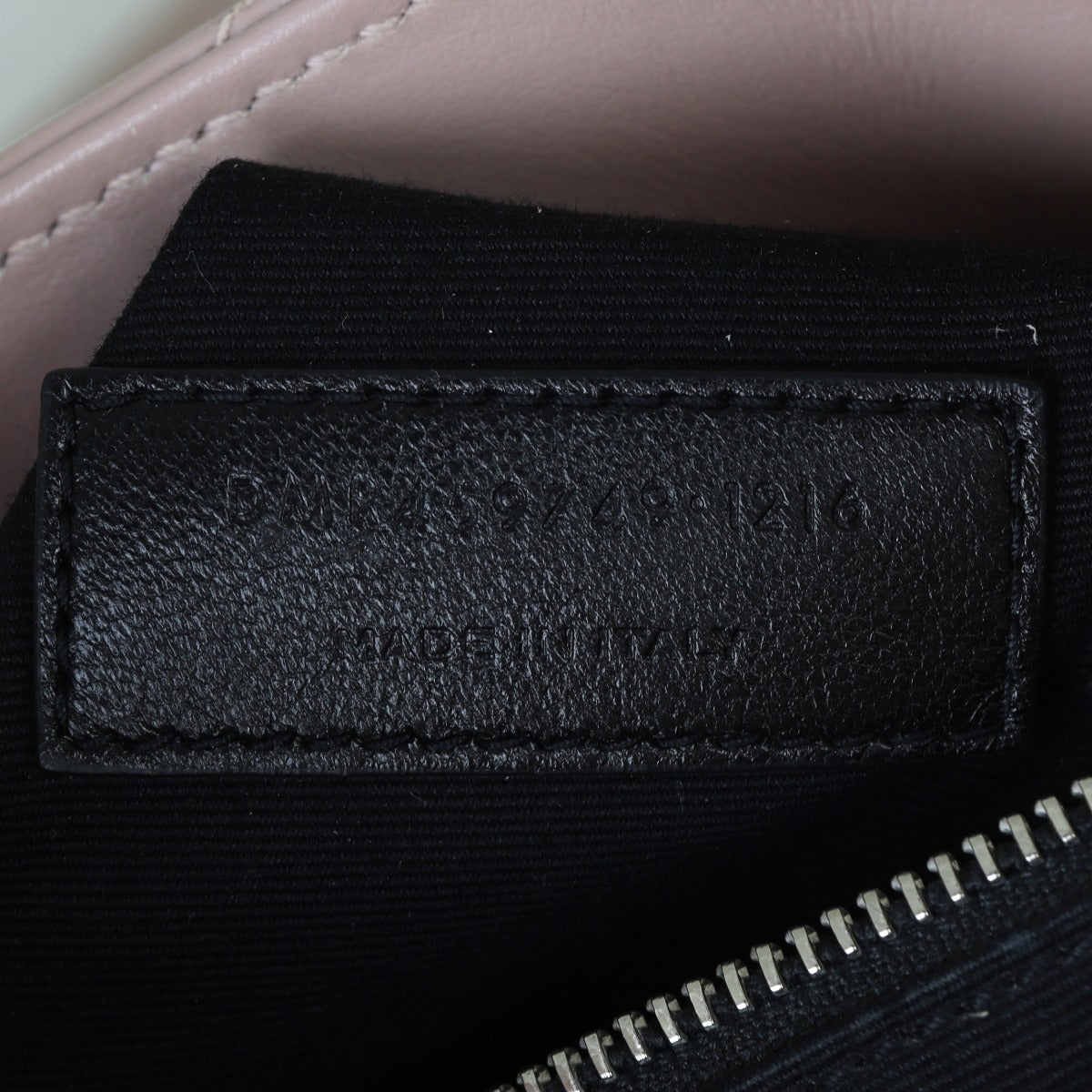 Saint Laurent Loulou Medium Date Code