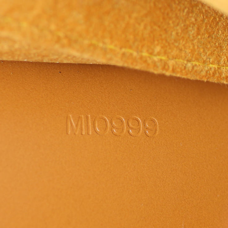 Louis Vuitton Pont Neuf PM Epi Code