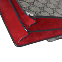 Gucci Dionysus GG Supreme Small Shoulder Bag Corner Close Up