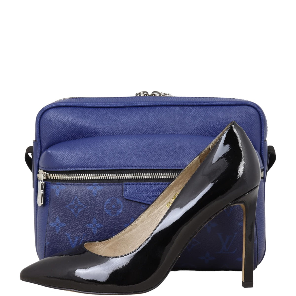 Louis Vuitton Outdoor Messenger Monogram Taigarama