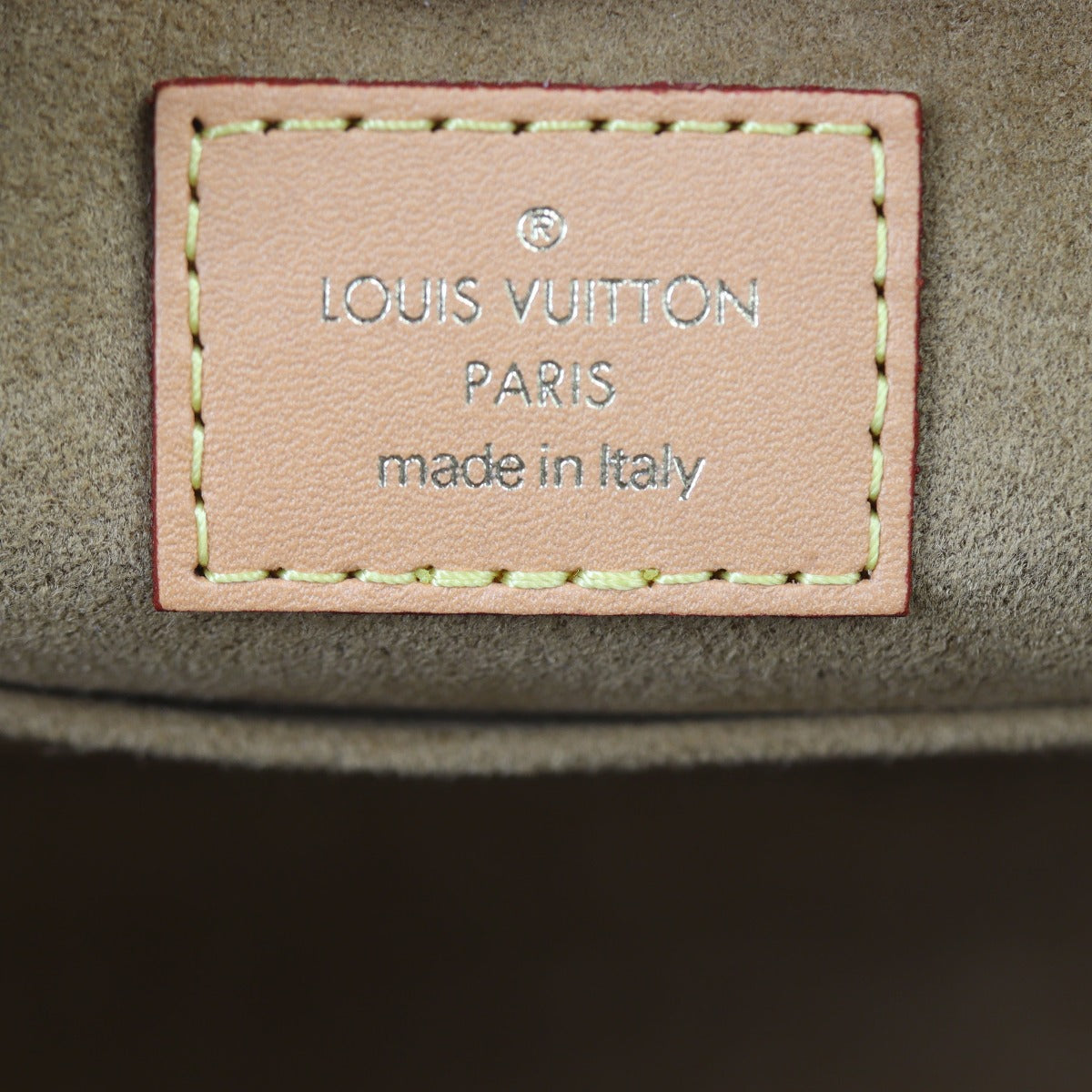 Louis Vuitton Boite Chapeau Souple MM Monogram