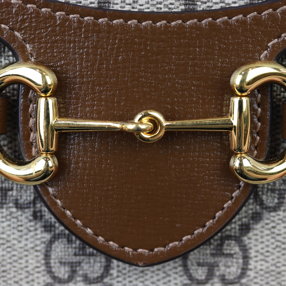 Gucci GG Supreme Horsebit Pouch Hardware