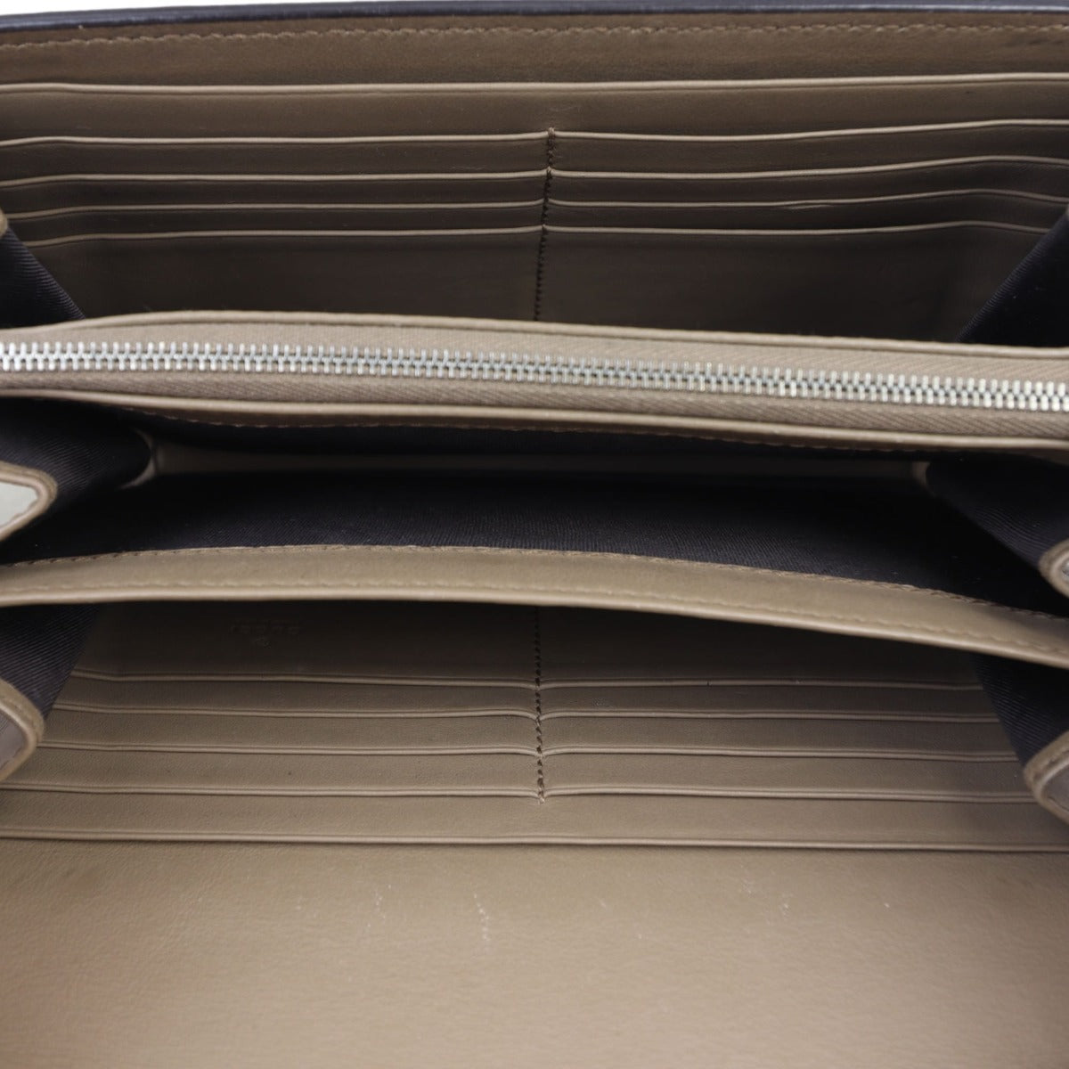 Gucci Dionysus GG Supreme Chain Wallet