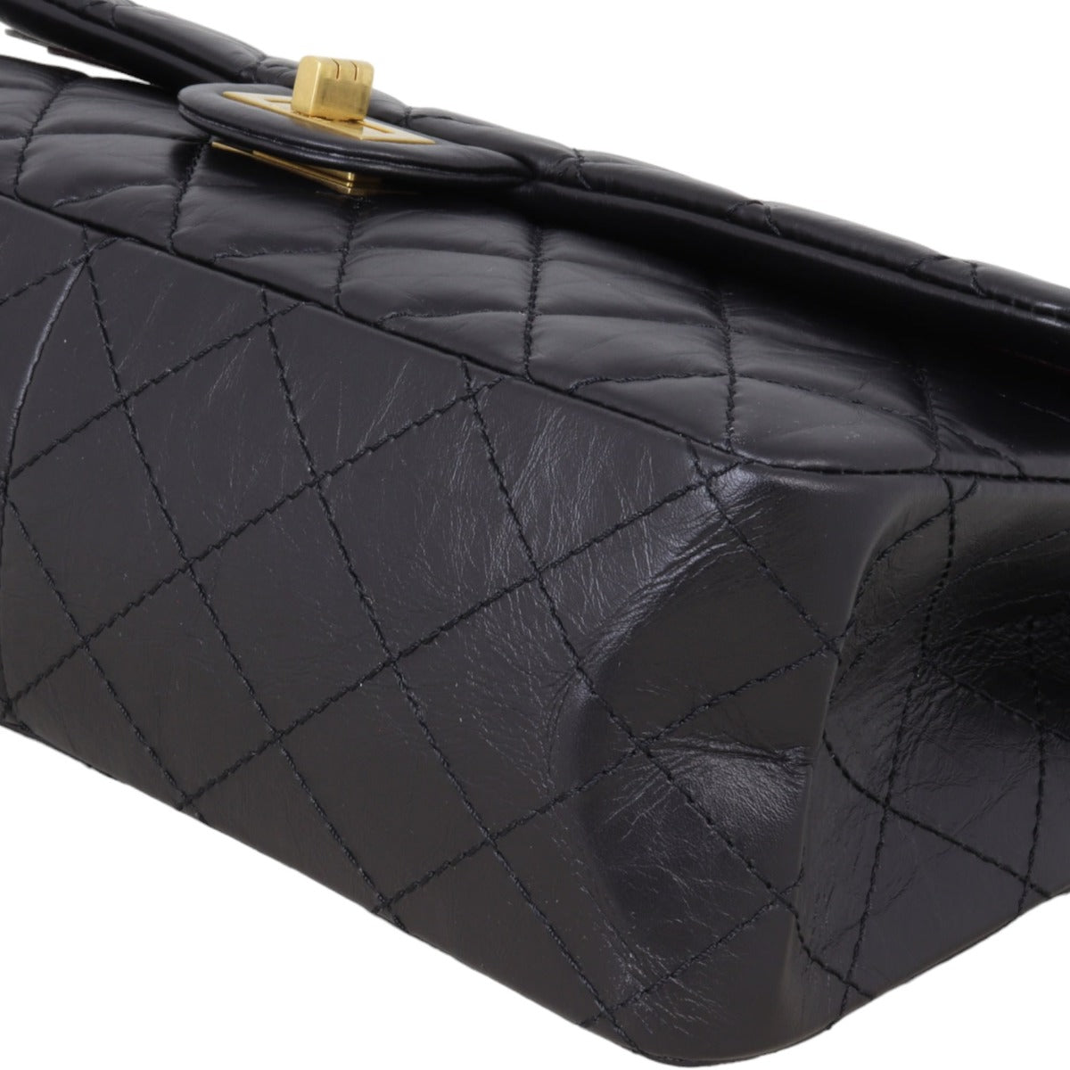 Chanel 2.55 Reissue 226 Double Flap Bag | 22 Series