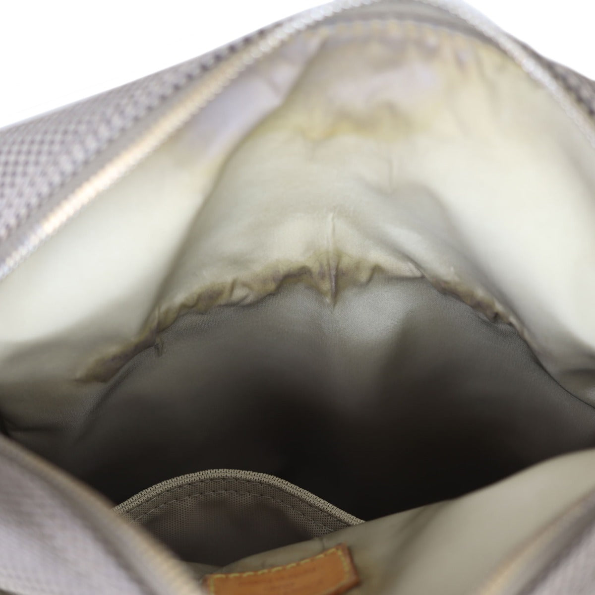 Louis Vuitton Damier Geant Citadin Earth Messenger Interior marks