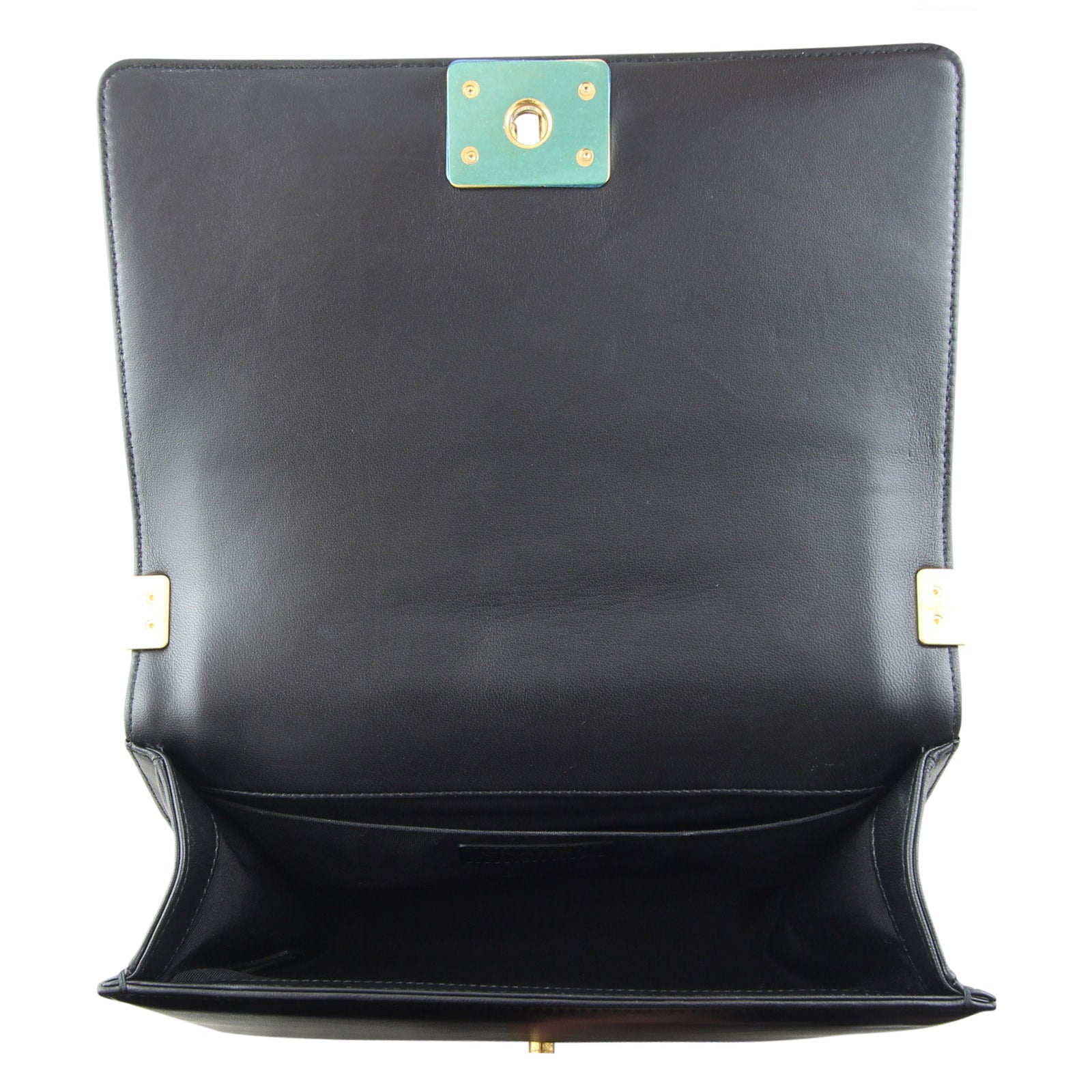 Chanel Boy Old Medium Interior