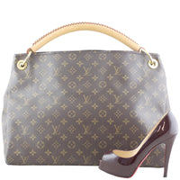 Louis Vuitton Artsy MM Scale