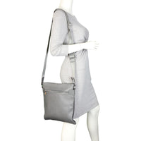 Louis Vuitton Taiga Sasha Messenger