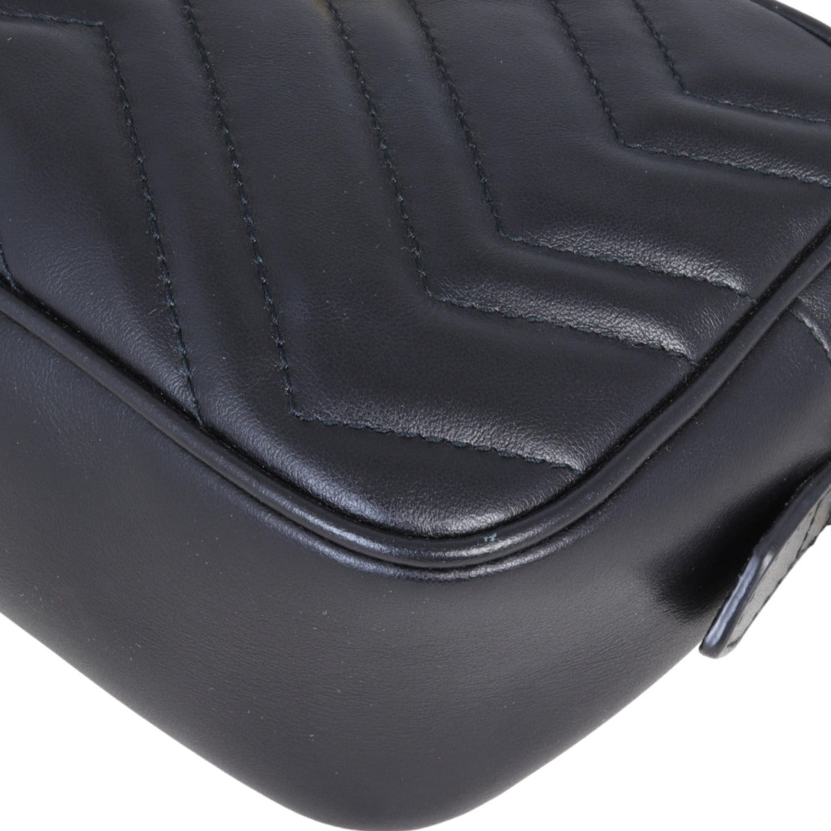 Gucci GG Marmont Mini Camera Bag