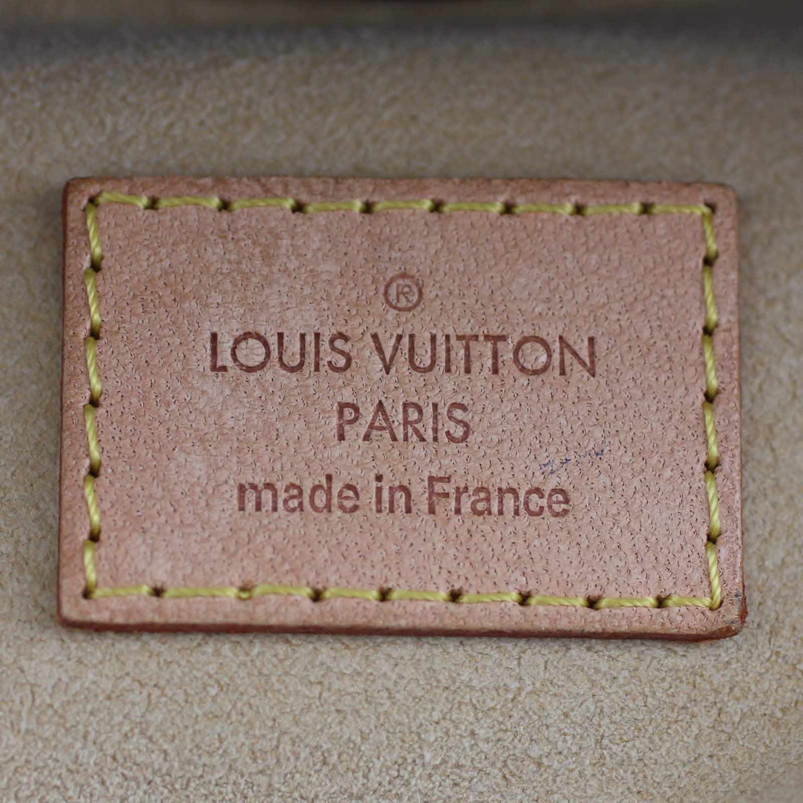 Louis Vuitton Artsy MM Stamp