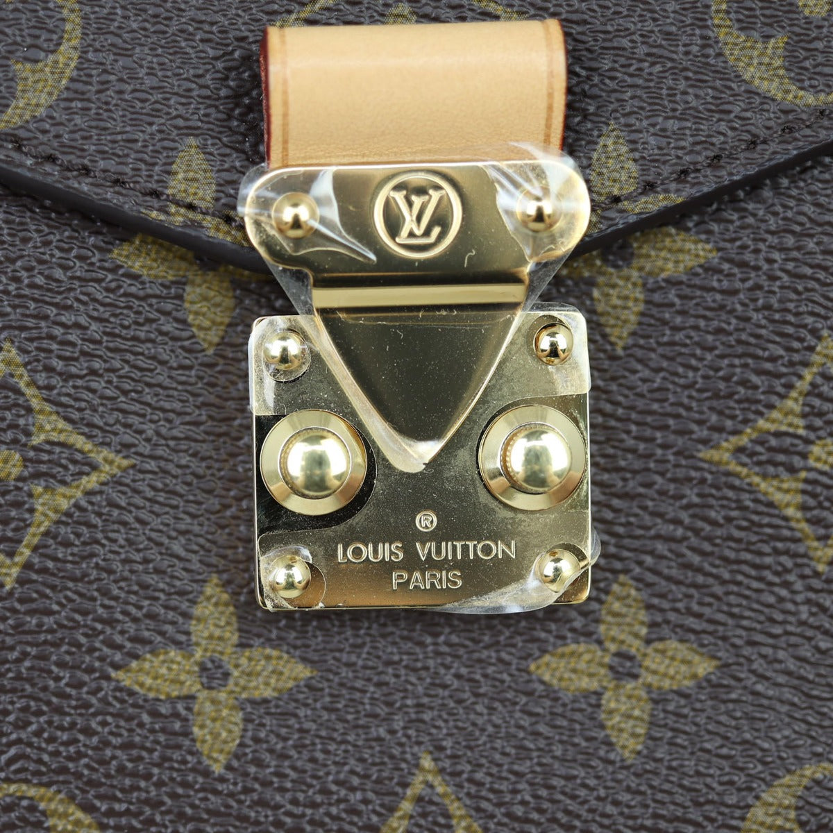 Louis Vuitton Pochette Metis Monogram Hardware